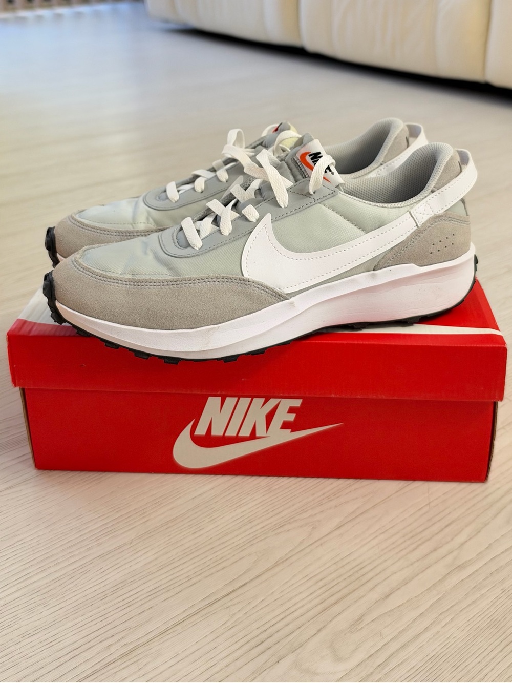 Nike Men’s Light Gray and White Retro Runner Sneakers